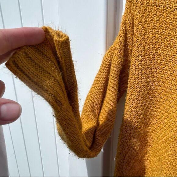 Rue21 long sleeve pull over sweater with lace up neckline size Xanax - Picture 5 of 7